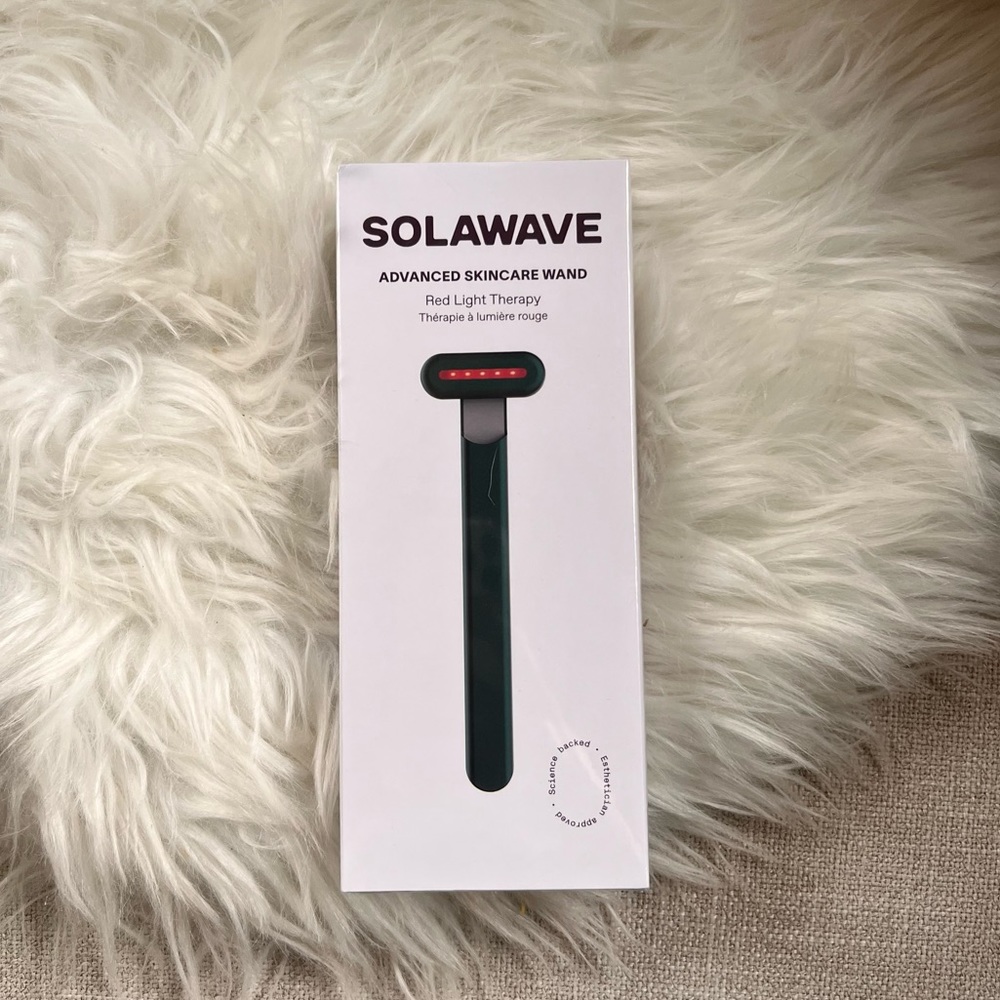 NIB Teal/green Solawave, sold out online
